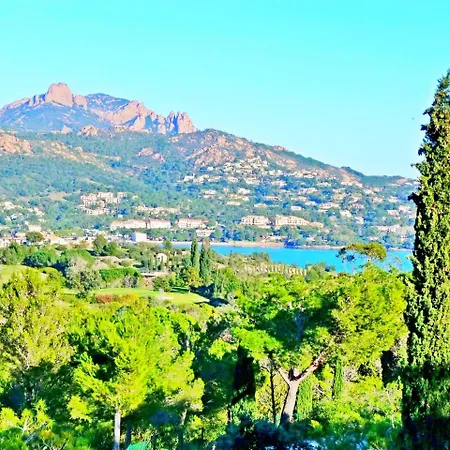 Апартаменти Cap Esterel Le Hameau T3 Mer 7 Pers Ref. Esterel Vacances 06la *
